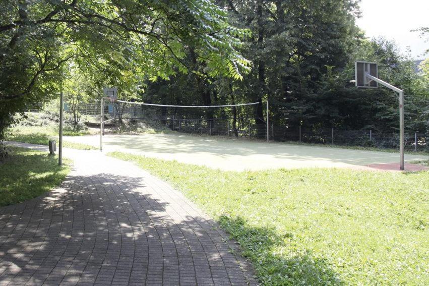 Jugendherberge Freiburg Екстериор снимка