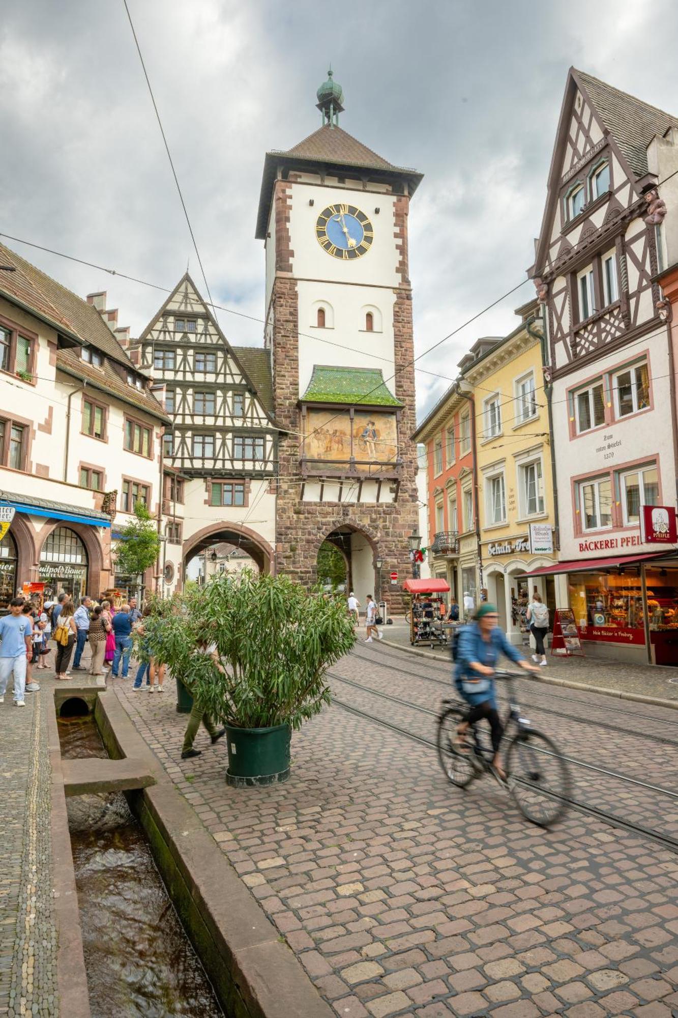 Jugendherberge Freiburg Екстериор снимка